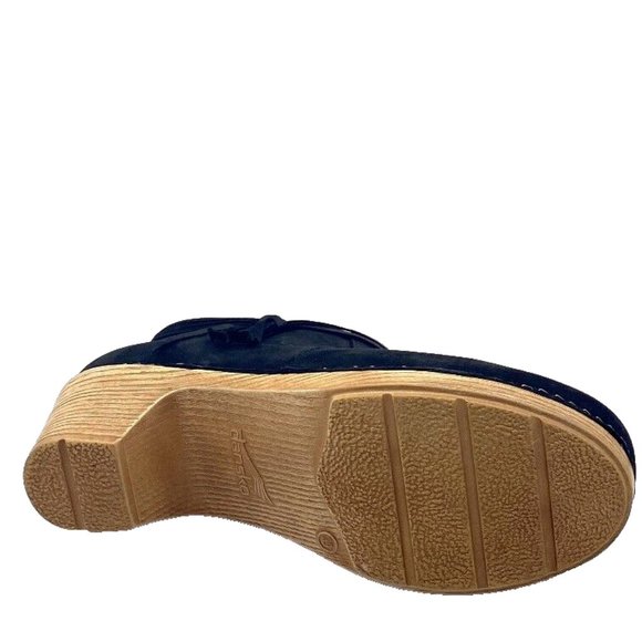 dansko markie bootie